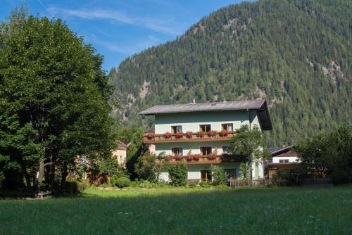 Mallnitz House | Pension Jägerhof