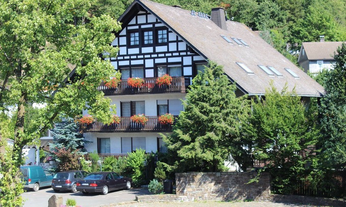 Liesen Hotel | Pension Restaurant Schnorbus