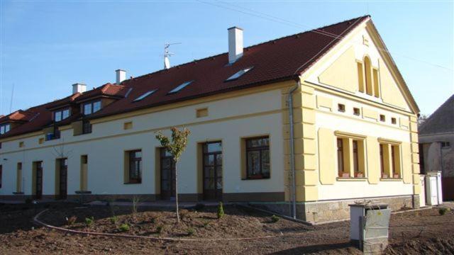 Hradec Kralove House | Pension Smetanuv statek