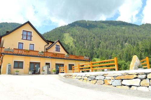 Mauterndorf House | Pension Waldheim