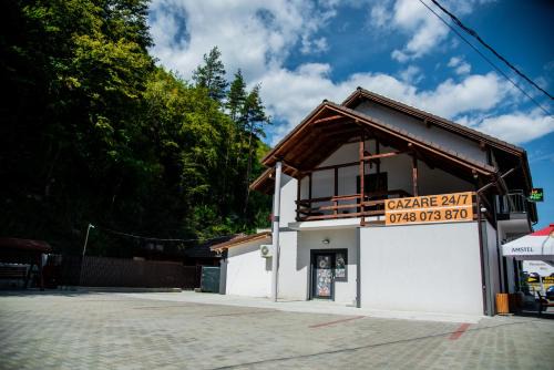 Racovita House | Pensiunea Efremia