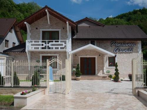 Baita Hotel | Pensiunea Graniti
