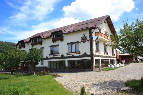 Sacel House | Pensiunea Lacramioara