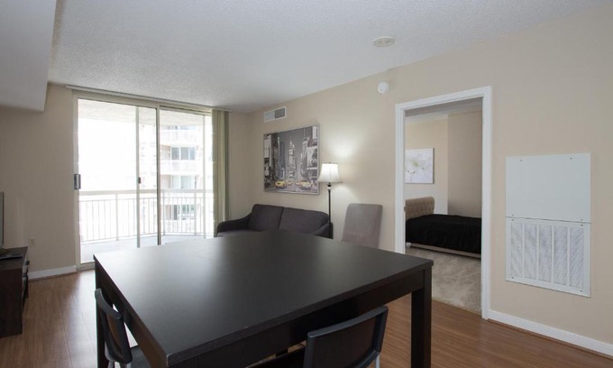 Aurora Highlands Apartment | Pentagon City Luxury Apartment