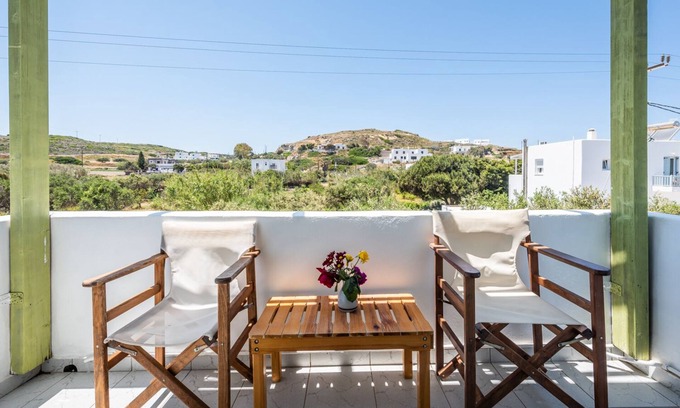 Apollonia House | Pente Elies Milos