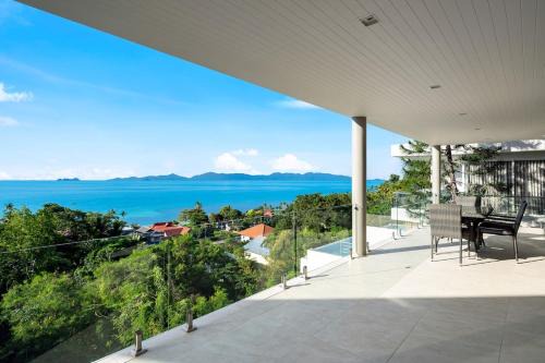 Bang Po Apartment | Penthouse 2BR Seaview Top Floor