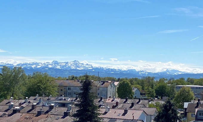 Friedrichshafen Apartment | Penthouse Apartment mit Alpenblick