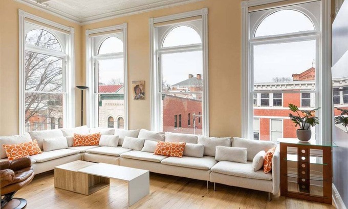 North Downtown Apartment | Penthouse Apartment Overlooking Downtown Mall
