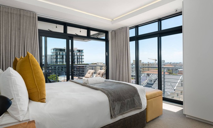 Cape Town Apartment | Penthouse Living in Sea Point | Ocean Views