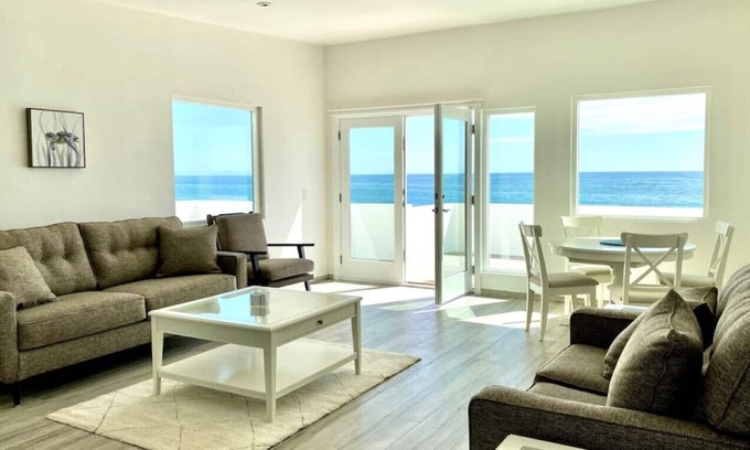 Puerto Nuevo Condo | Penthouse - Luxury Oceanfront - Mar de Crystal