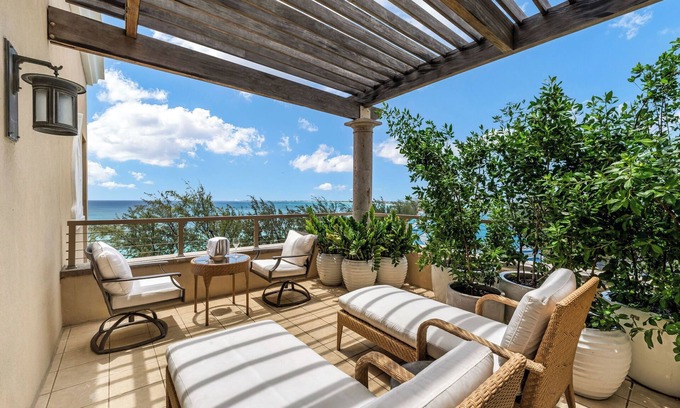 Seven Mile Beach Condo | Penthouse View Residence steps away from the Beach at The Ritz-Carlton
