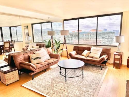 Waikiki Apartment | Penthouse Waikiki Panorama Ocean/Mountain Views