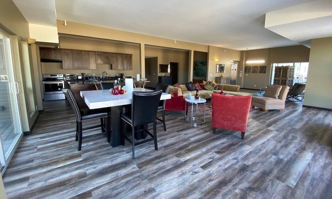 Whittier Apartment | Penthouse with a Downtown Minneapolis View