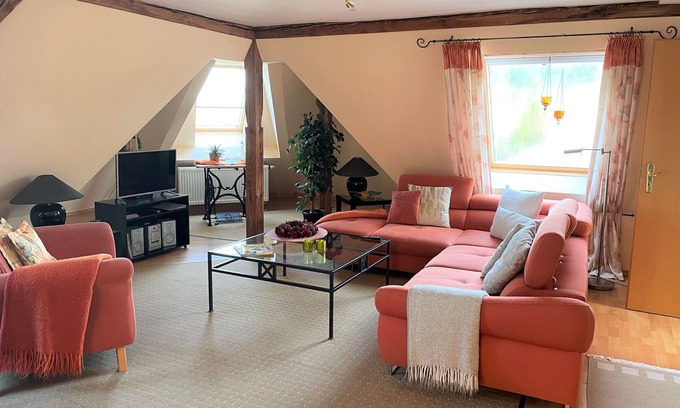 Radebeul Apartment | penthouse with balcony, spacious, furnished in a mediterranean style