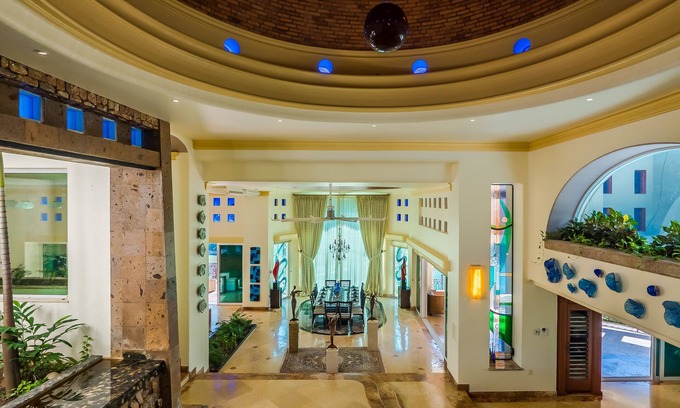 Boca de Tomatlan Villa | Penthouse with Beach and Ocean Frontage