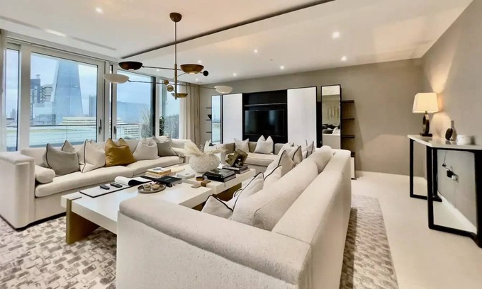Billingsgate Apartment | Penthouse With Stunning Landmark Views