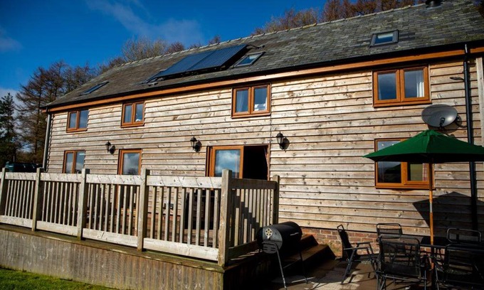 Llanddewi Ystradenny House | Pentre Fawr