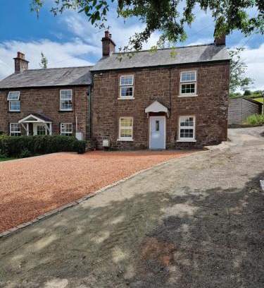 Bwlch House | Pentwyn Cottage, Bwlch Brecon