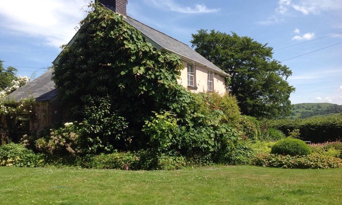 Machynlleth Cottage | Penycoed Cottage