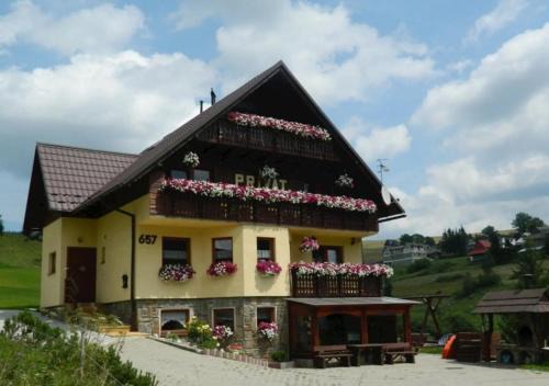 Zdiar House | Penzión Pavlikovsky