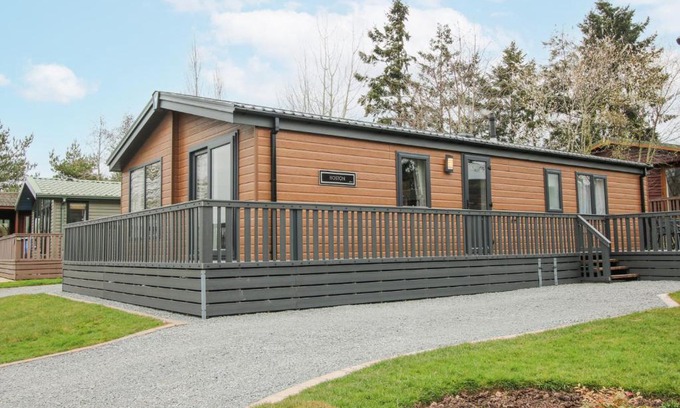 Eardisland House | Peony