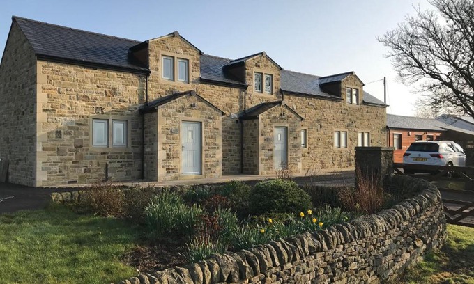 Sutton-in-Craven House | Pepperpot Cottage
