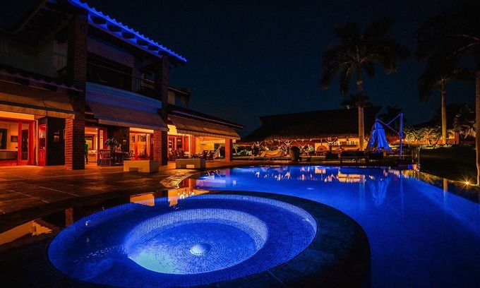 Pereira Villa | Per002 - Luxury house with pool in Pereira