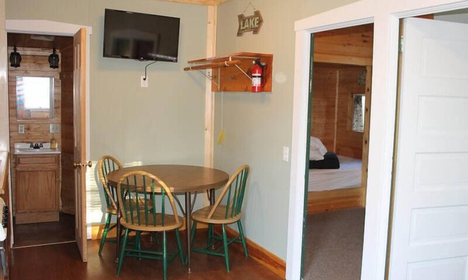 Fremont Cabin | Perch Cabin - Fremont, WI