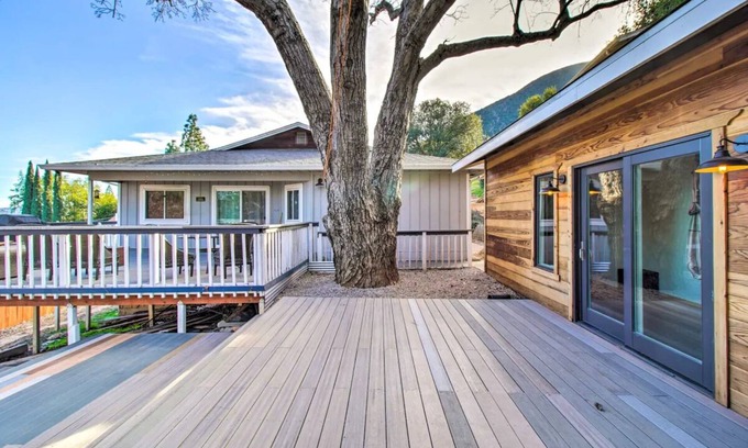 Kelseyville House | Perched on the hill overlooking clear lake