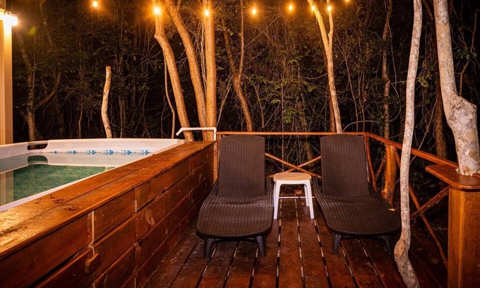 Akumal Cabin | Perfect Party Jungle Getaway with AC and Private Pool.