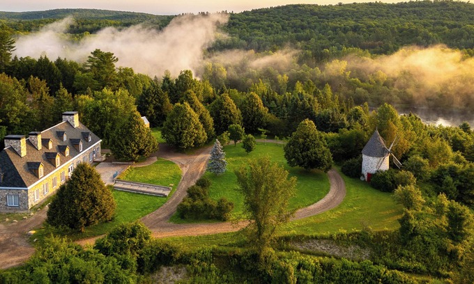 Mauricie House | Perfect Family Getaway w/Fireplace Across Iconic Mill | Mauricie National Park