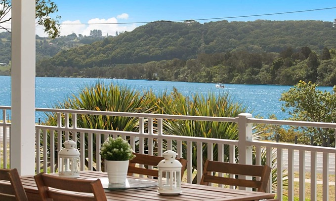 Chinderah House | Perfect Family Getaway with Uninterrupted Water Views.