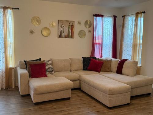 Seguin House | Perfect Family Getaway sleeps 12