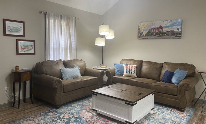 Twelve Oaks House | Perfect family house in Oxford MS-close to University, Square and MTRADE Park!n