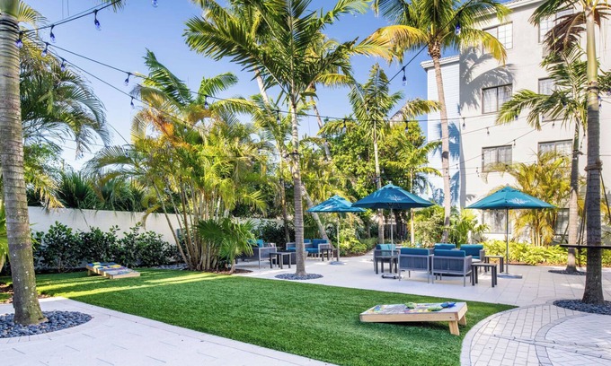 Park Shore Hotel | Perfect for Family Beach Stay! Spacious Suite w/Fully Equipped Kitchen | Pool