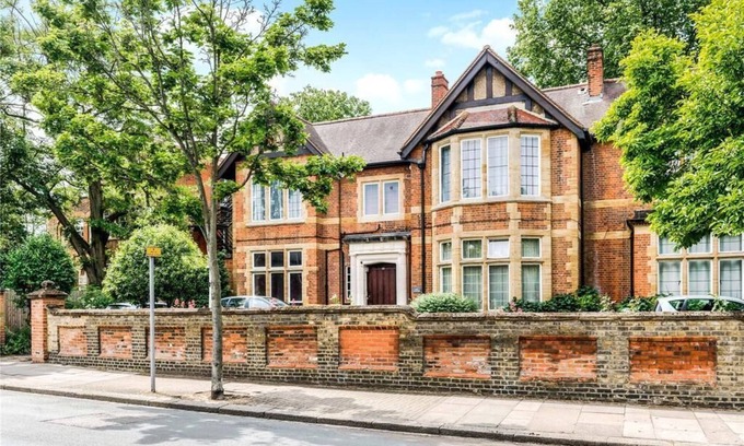 West Putney Apartment | Perfect for Wimbledon, Roehampton & Central London