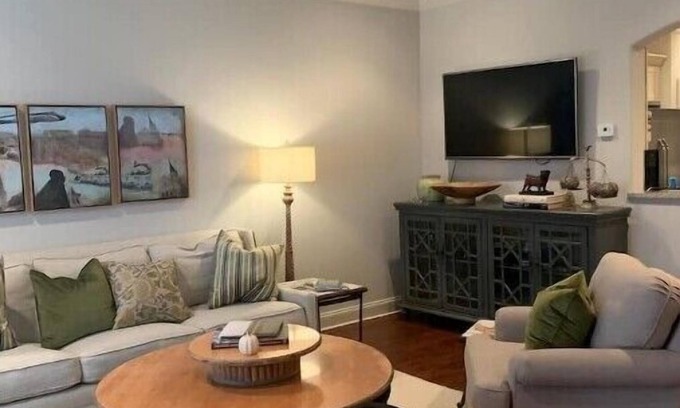 Oxford Condo | Perfect Game Weekend Condo. Convenient to Ole Miss Campus and Oxford Square.