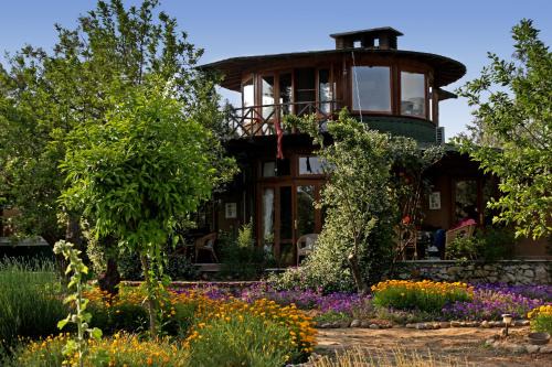 Orhangazi House | Perfect Home with Private Beach by Iznik Lake
