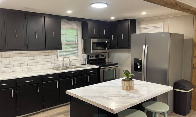 Iuka House | Perfect lake house at Scruggs Bridge!