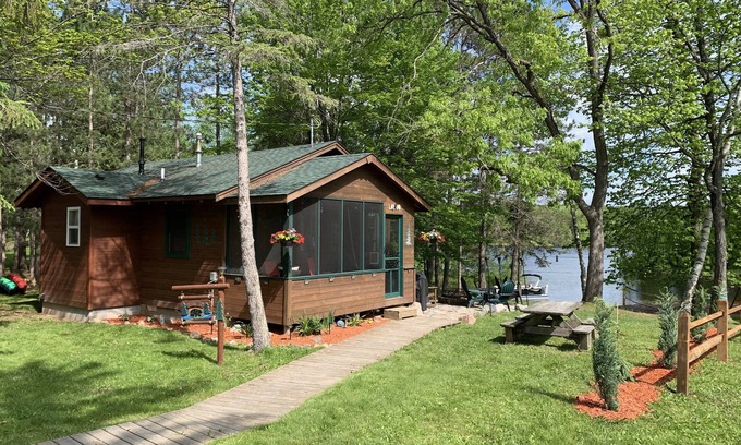Hayward Cabin | Perfect Little Cabin!