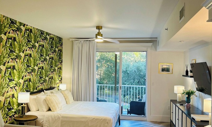 Baytowne Wharf Condo | Perfect Location! San Destin/Baytowne Wharf Condo