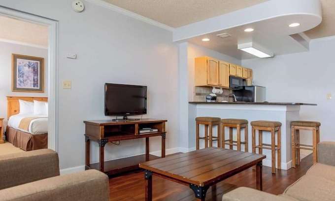 Steamboat Springs Hotel | Perfect Mountain Escape! Stunning View from Your Room | Full Kitchen