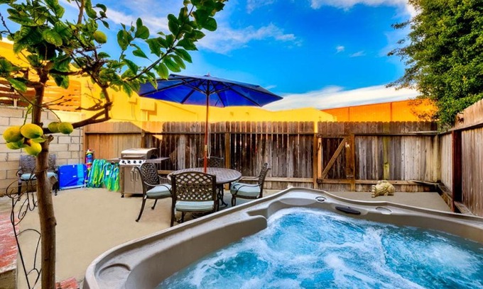 West Newport House | Perfect Newport Beach Location With Spa I & II