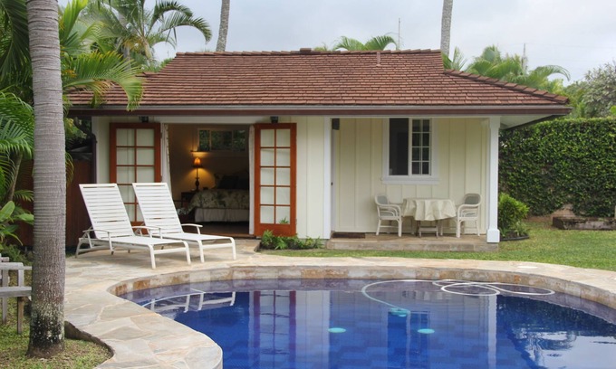 Kailua Cottage | Perfect Oasis, Steps To The Beach! 100% Solar!