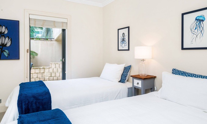 East Ballina Apartment | Perfect package for easy coastal living w/ quiet privacy & seaside convenience.