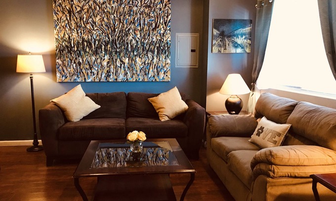 Union City Apartment | Perfect Penthouse Sleeps 12 !