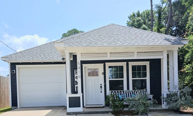 Ono Island House | Perfect Perdido Key Pensacola Rental: Steps to Gulf State Park, Beaches, & More!