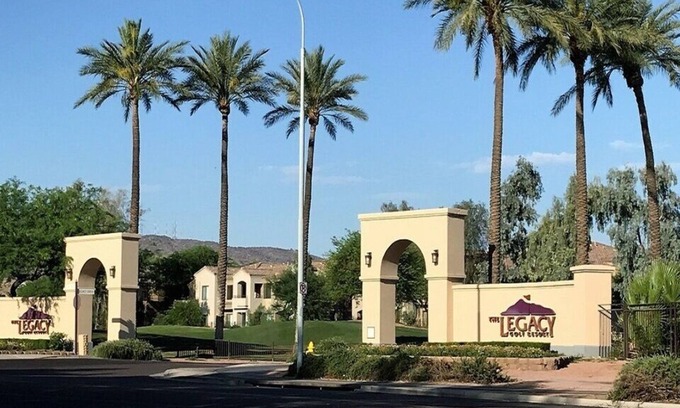 South Mountain Resort | PERFECT PHOENIX LOCATION~ Beautiful RESORT & King Bed Studio ~ Amenities ++ !!