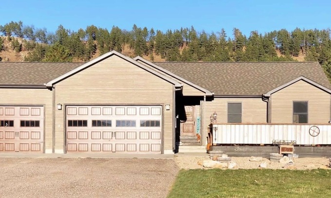 Sturgis House | Perfect Rally Rental