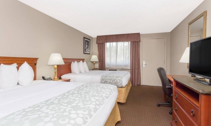 St. Augustine Hotel | Perfect spot to walk to the Historic District! 4 Spaces with Free Parking